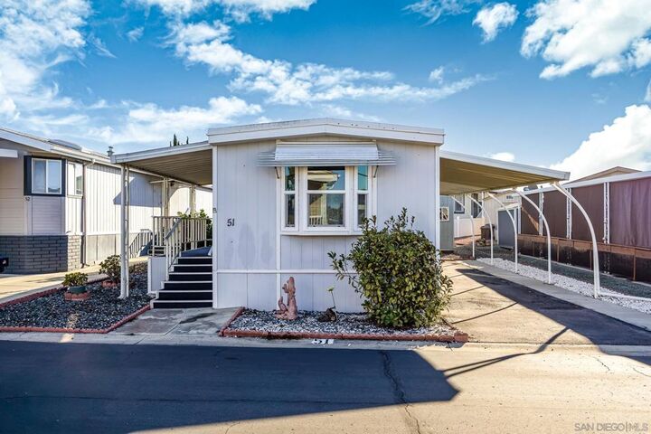 Property Photo:  1600 E Vista Way Spc 51  CA 92084 