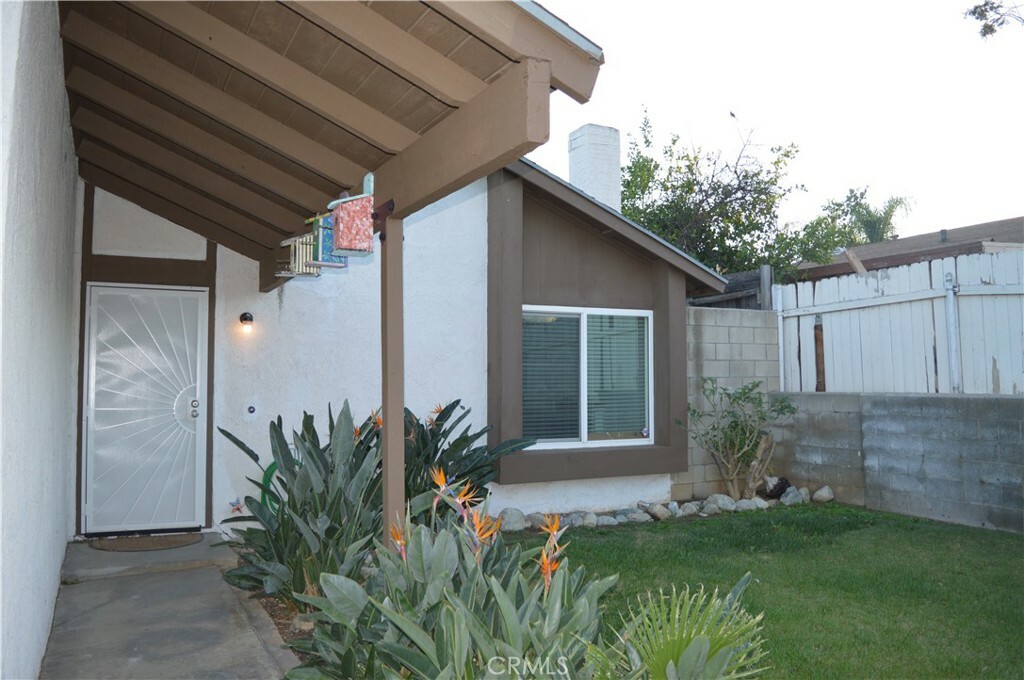 Property Photo:  10060 Hillsborough Lane  CA 92503 