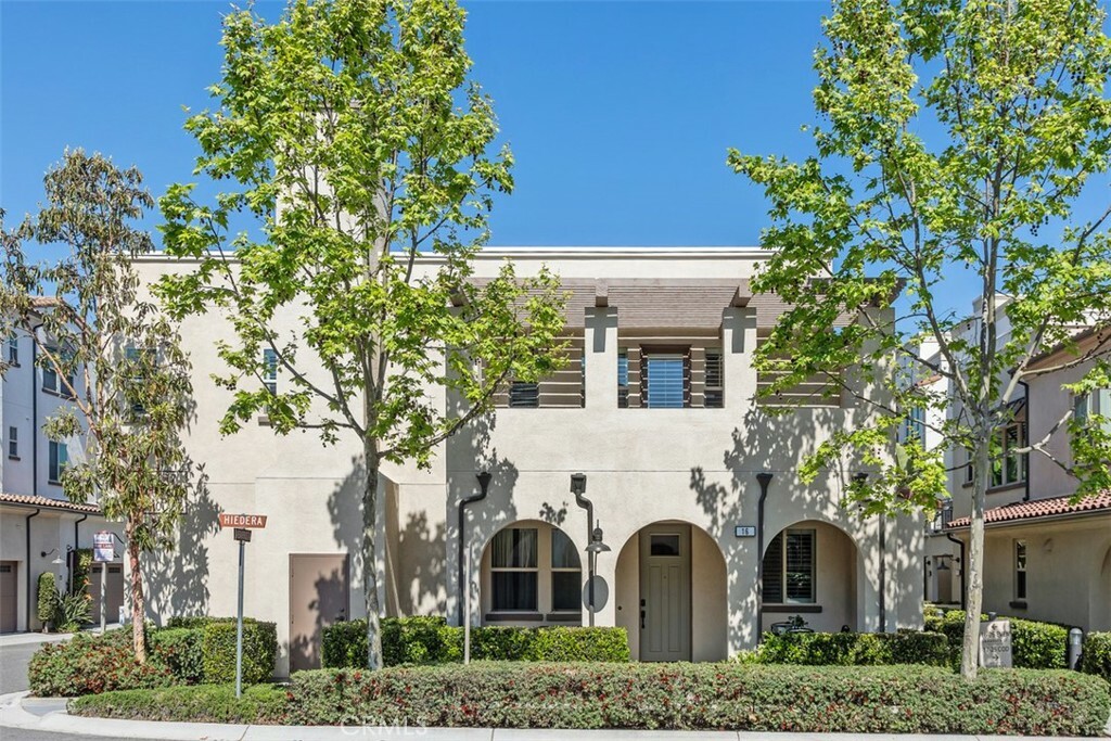 Property Photo: 16 Abarrota Street CA 92694