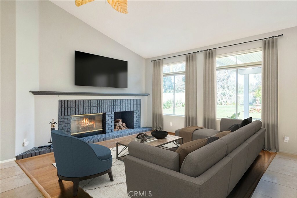 Property Photo: 32364 Corte Coronado CA 92592