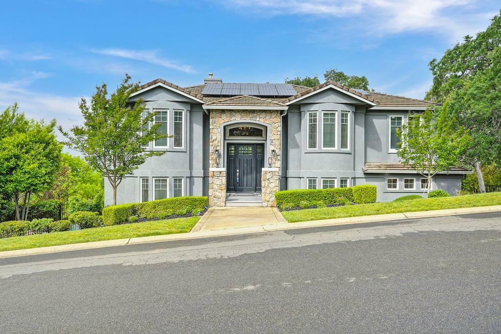 Property Photo: 335 Glen Ridge Court CA 95762