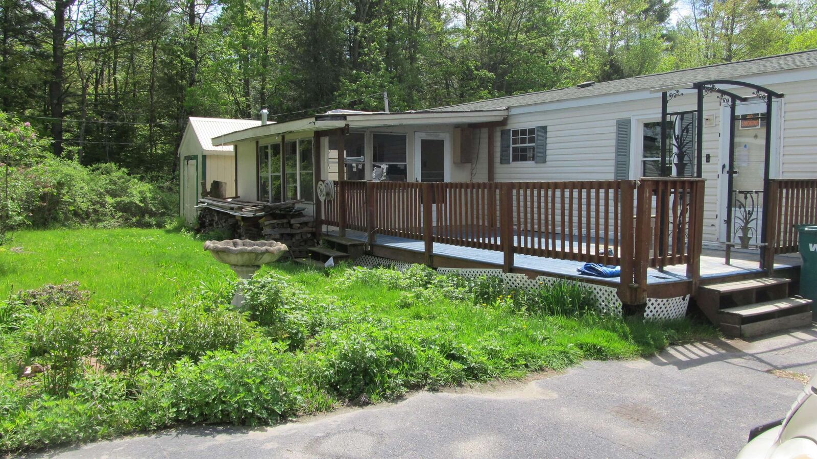 Property Photo: 6 Elcona Drive NH 03431