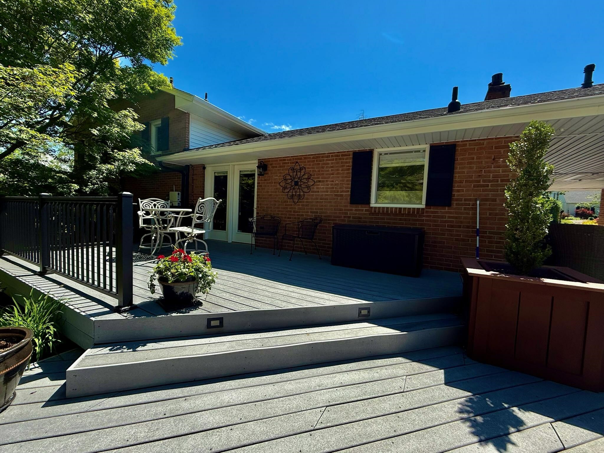 Property Photo: 616 Owens Street VA 24060
