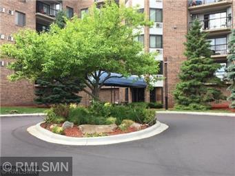 Property Photo: 2601 Kenzie Terrace 431 MN 55418