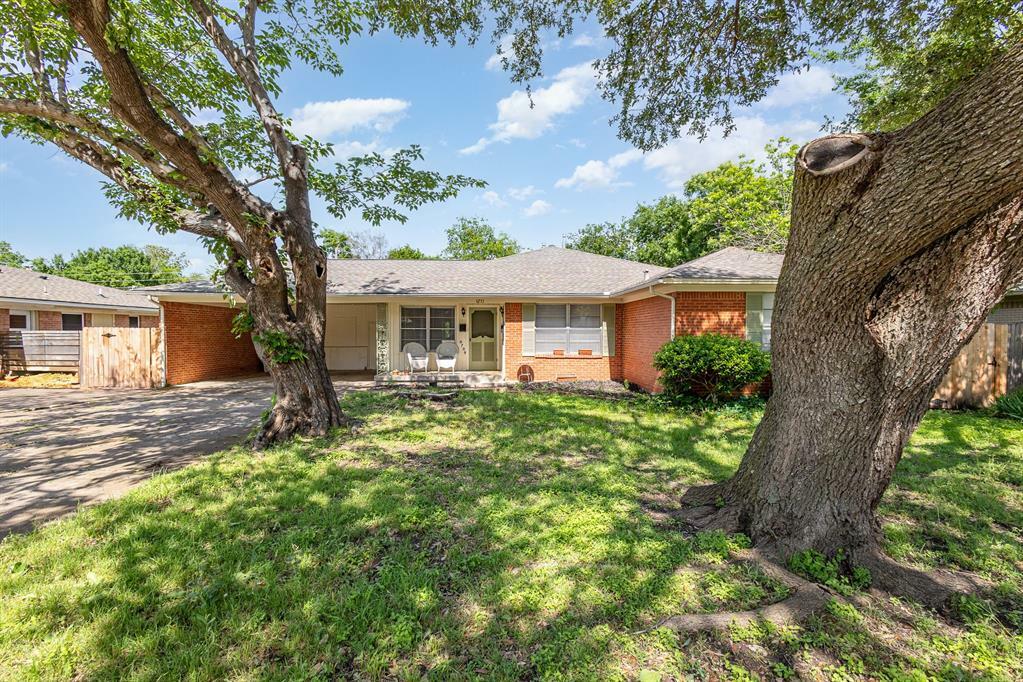 Property Photo:  6709 Ascot Lane  TX 75214 