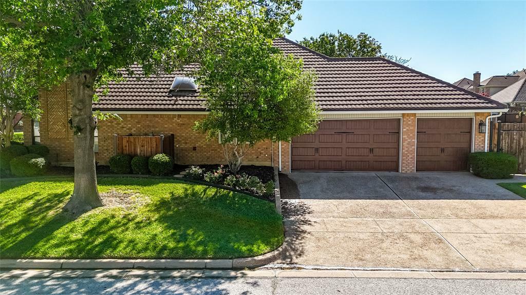 Property Photo: 2806 Vermont Court TX 76001