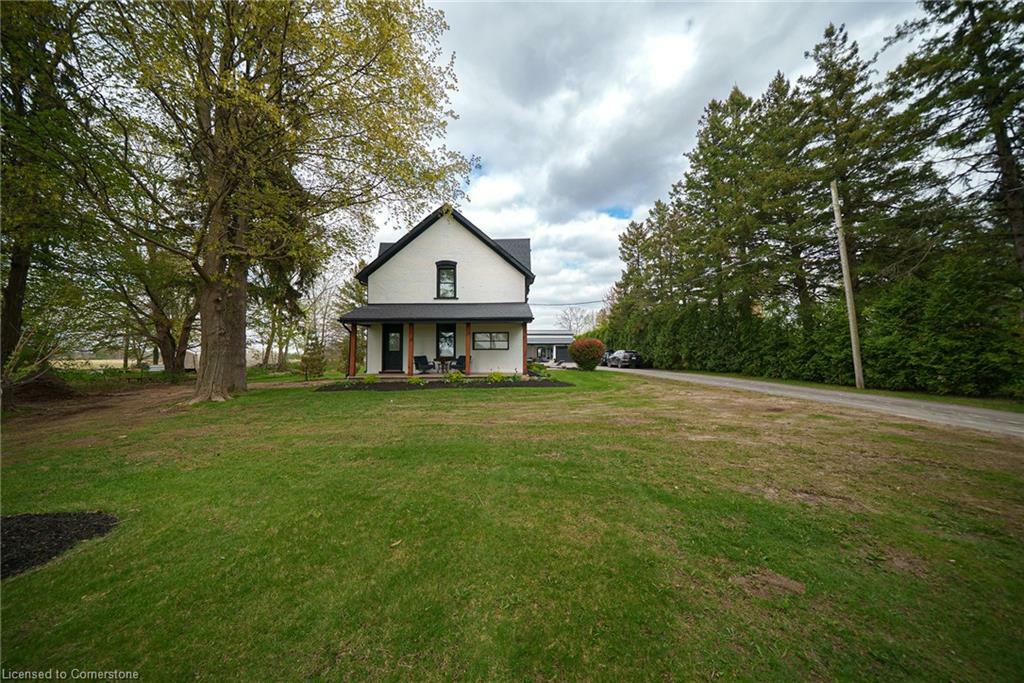 Photo de la propriété: 747 Norfolk Street S ON N3Y 4K1