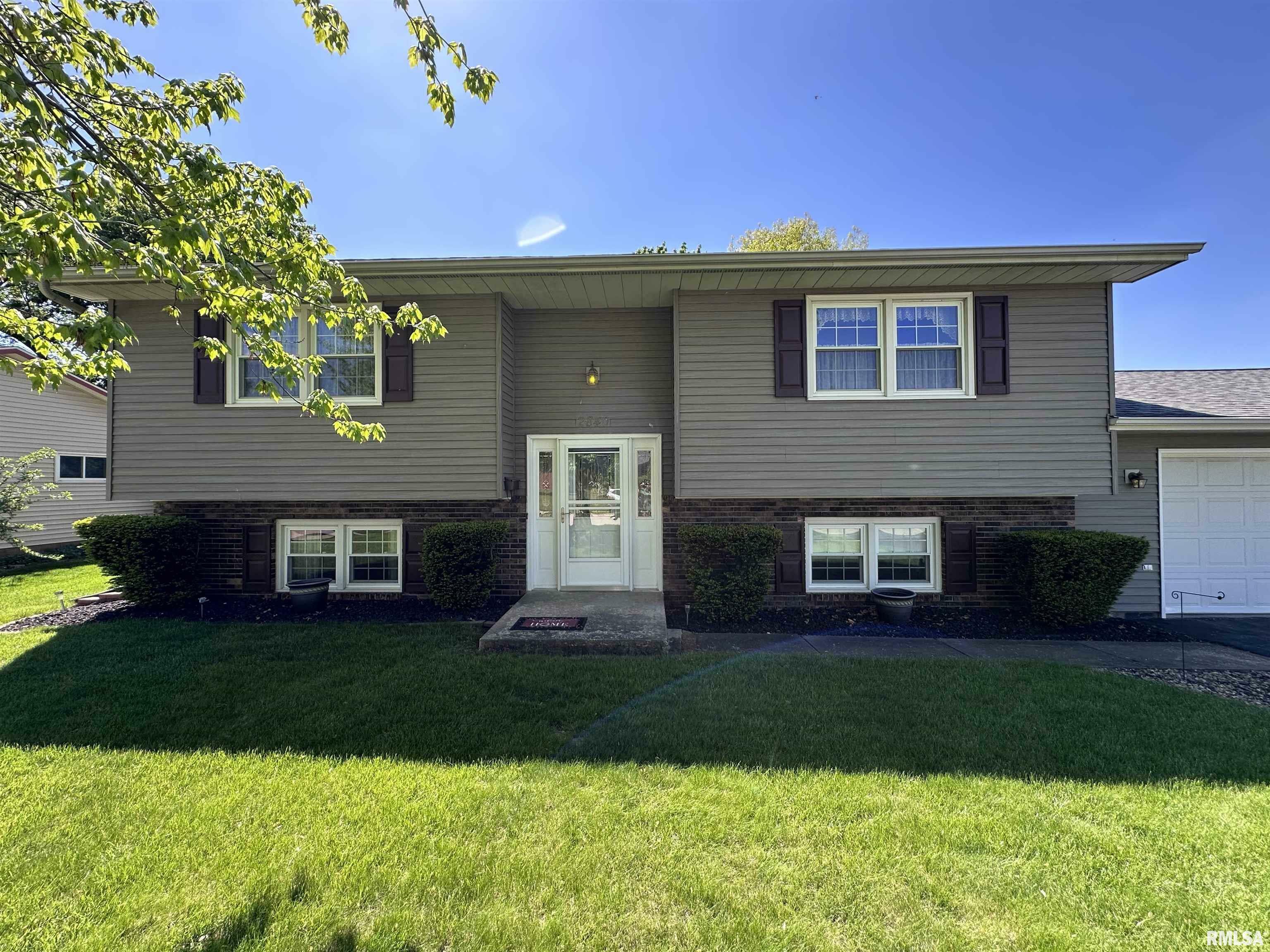 Property Photo: 2840 Montague Drive IL 61401