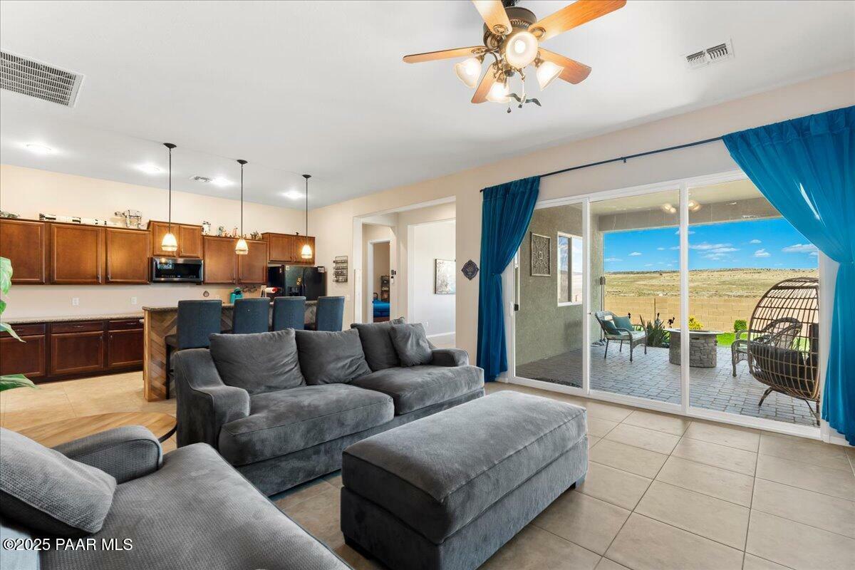 Property Photo: 921 N Soliz Street AZ 86327