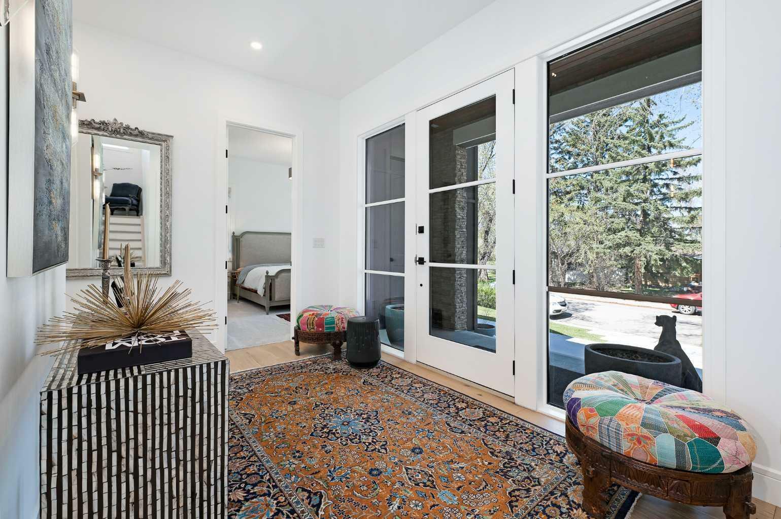 Property Photo:  83 Lissington Drive SW  AB T3E 5E4 