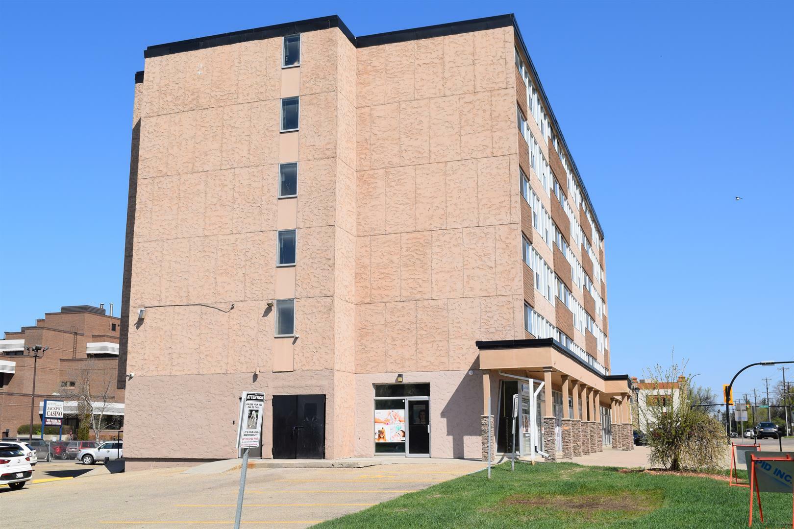 Photo de la propriété: 4820 47 Avenue 310 AB T4N 6B9