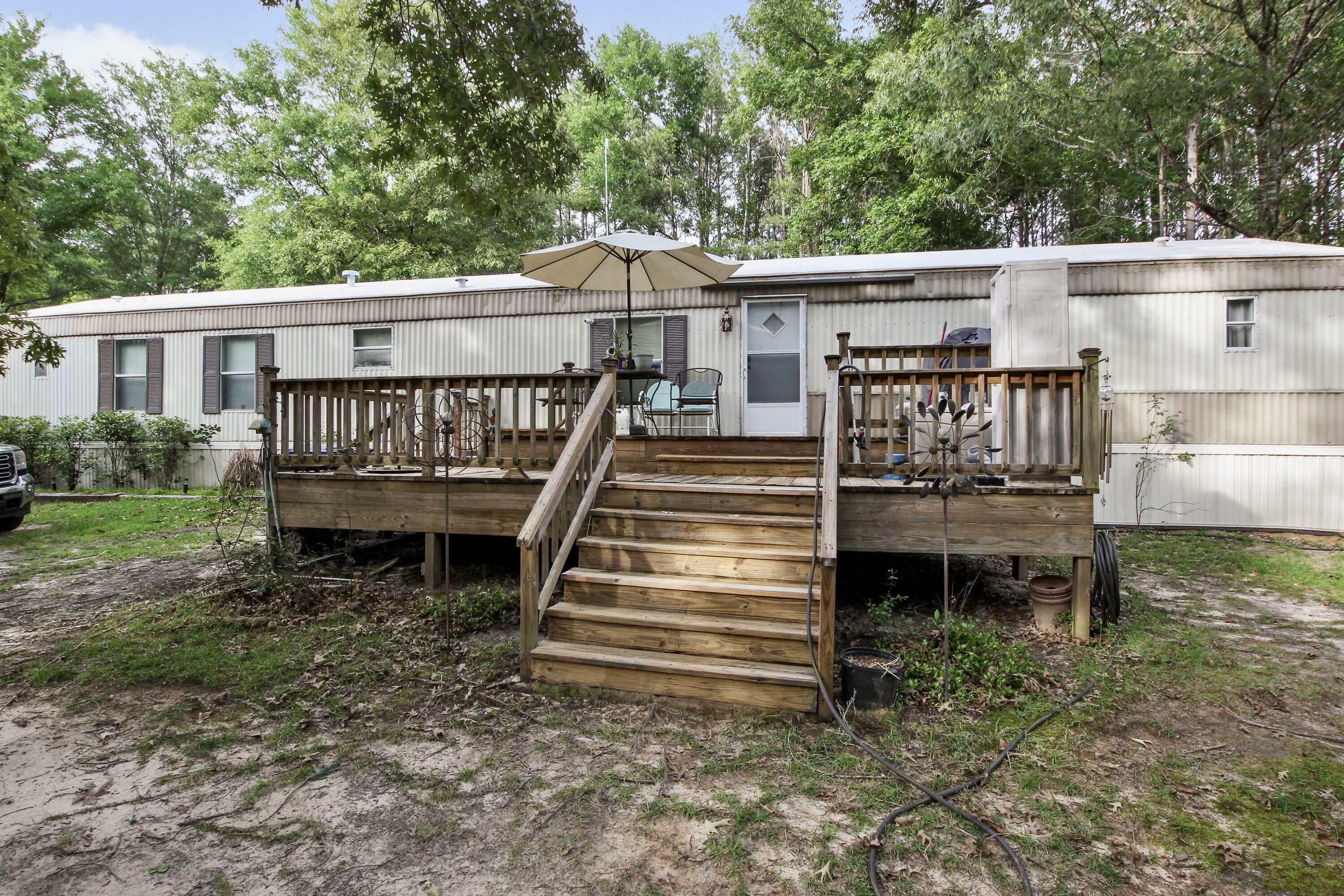 Property Photo: 274 Foxy Ln LA 71403