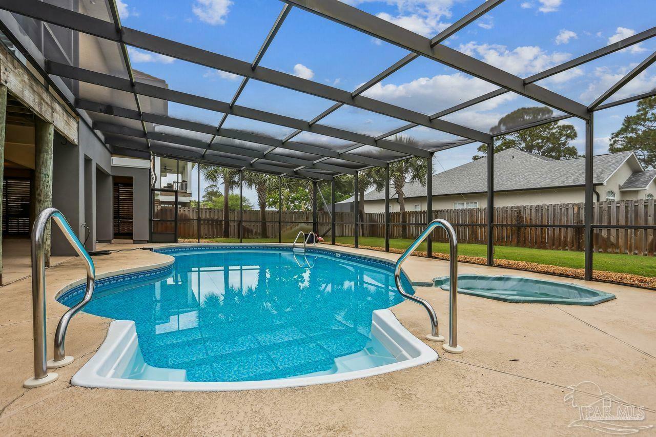 Property Photo: 3974 W Madura Rd FL 32563
