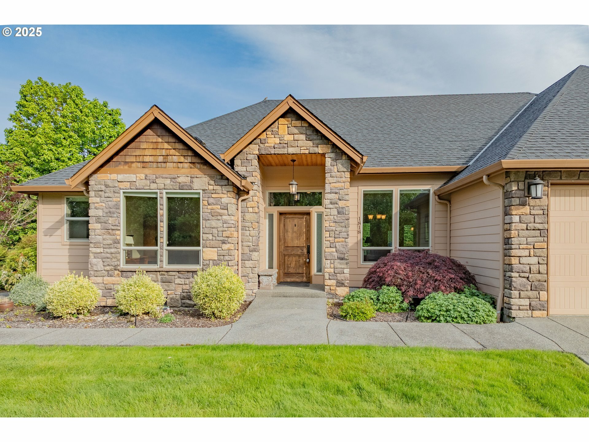 Property Photo: 1818 SW 25th Cir WA 98604