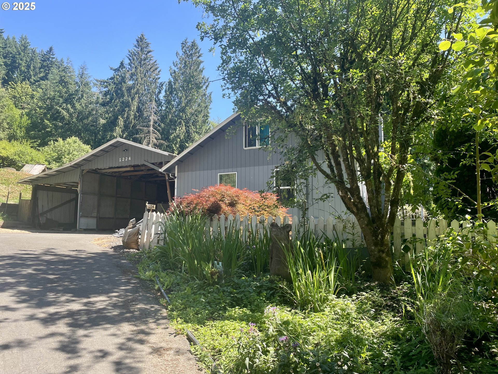 Property Photo:  1224 Coal Creek Rd  WA 98632 