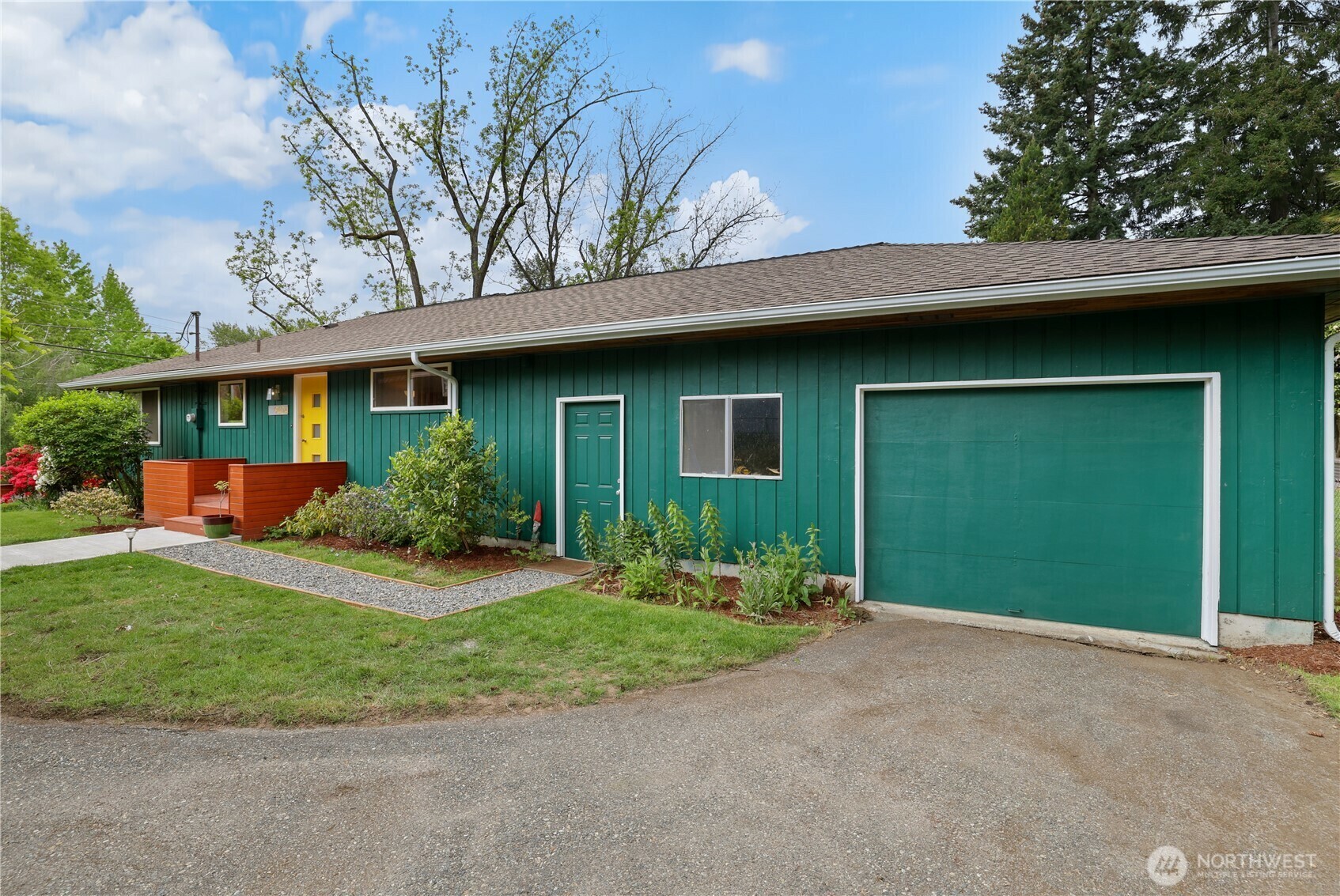 Property Photo: 9404 S 248th Street WA 98030