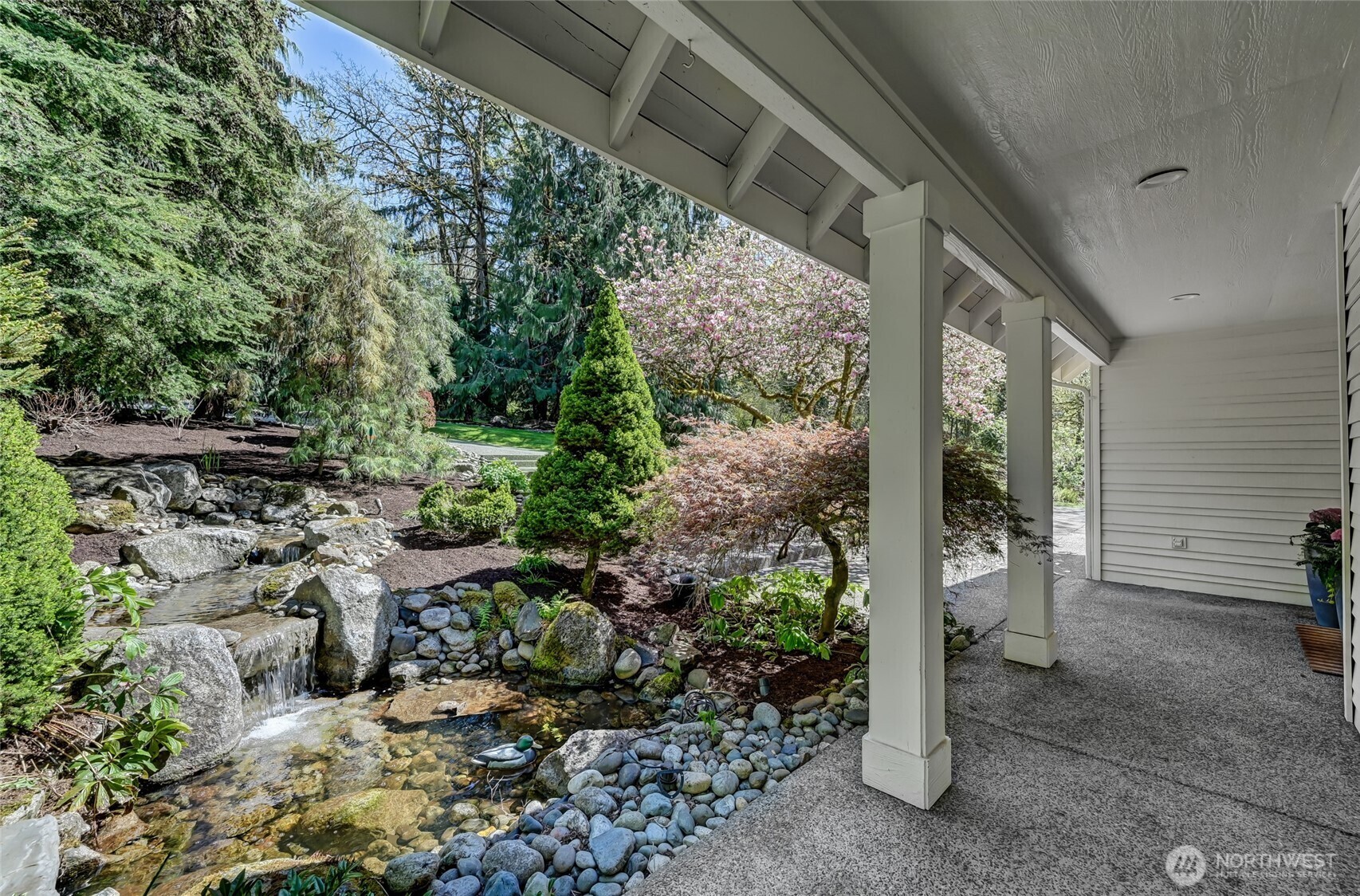 Property Photo: 14321 214th Way NE WA 98077