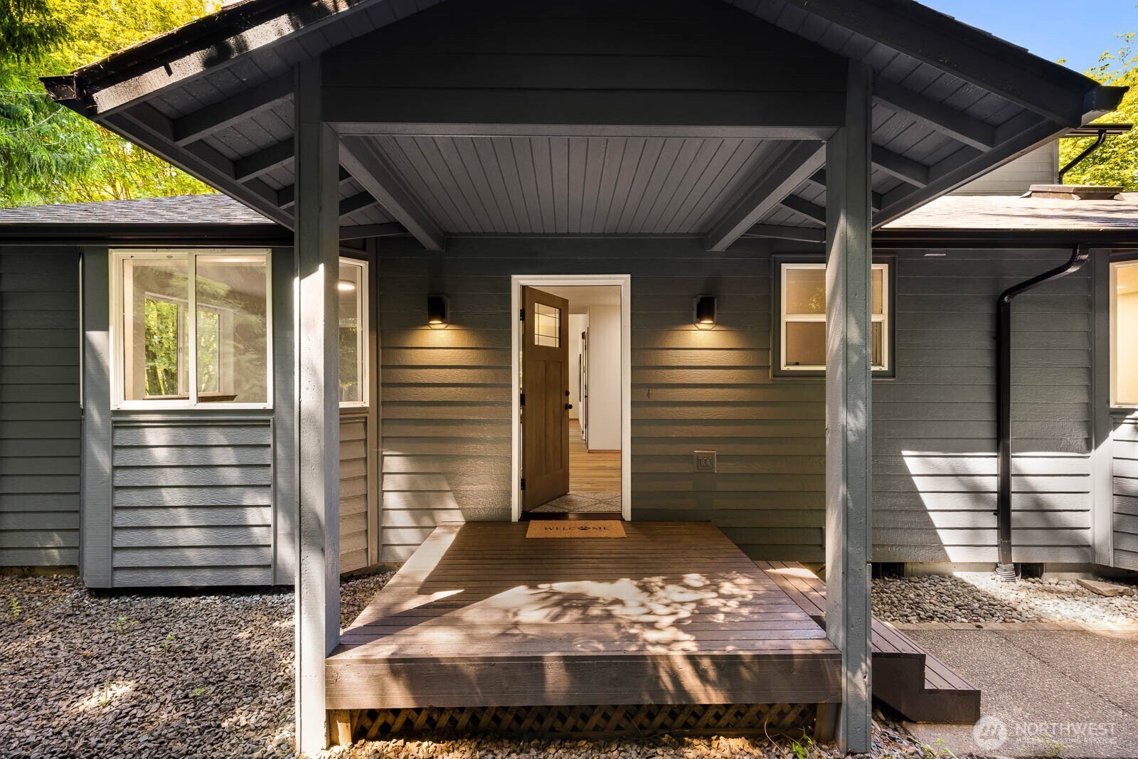 Property Photo: 511 104th Lane SE WA 98501