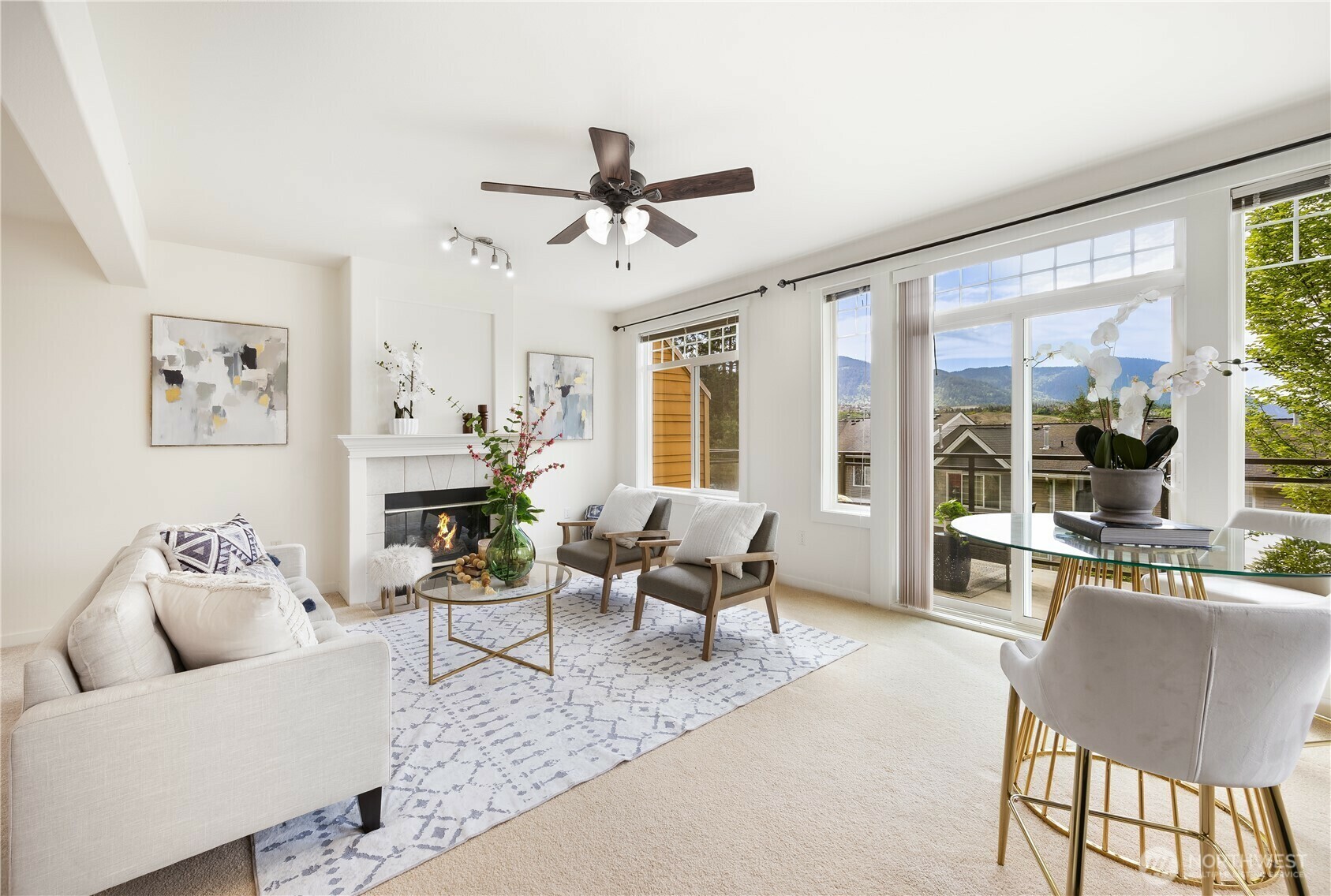 Property Photo: 23300 SE Black Nugget Road M1 WA 98029