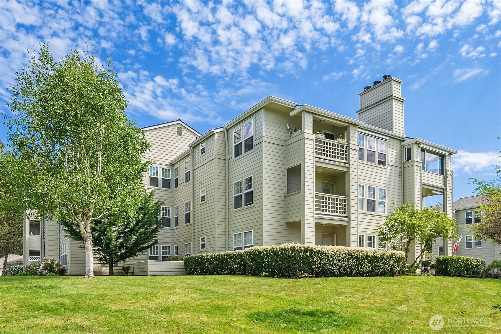 Property Photo: 4109 224th Lane SE 213 WA 98029