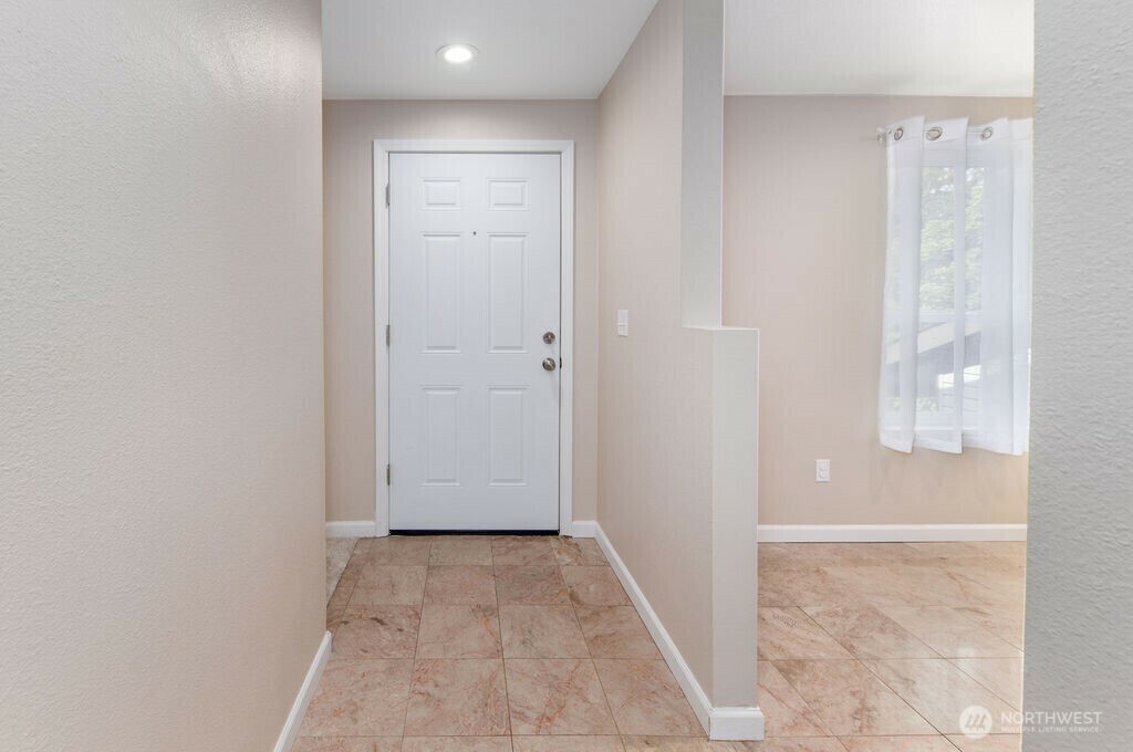 Property Photo: 26335 116th Avenue SE H303 WA 98030