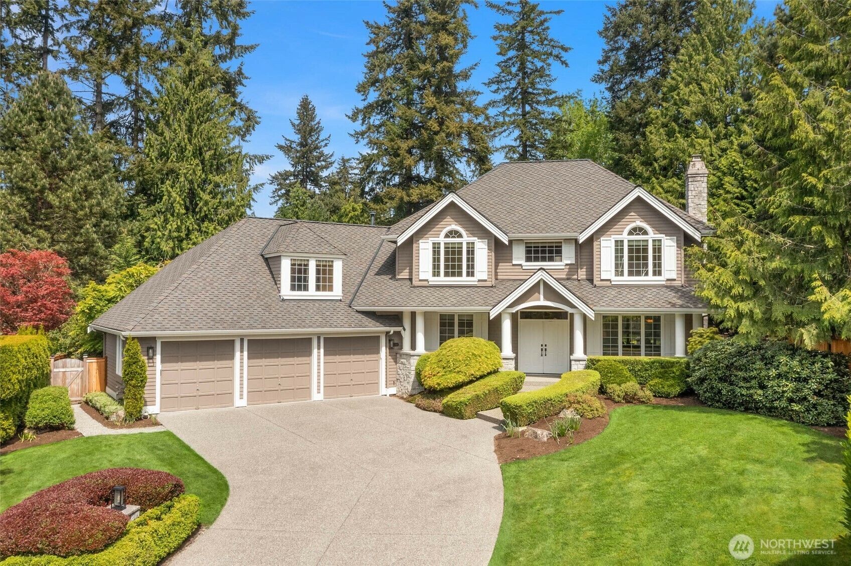 Property Photo: 14310 214th Way NE WA 98077
