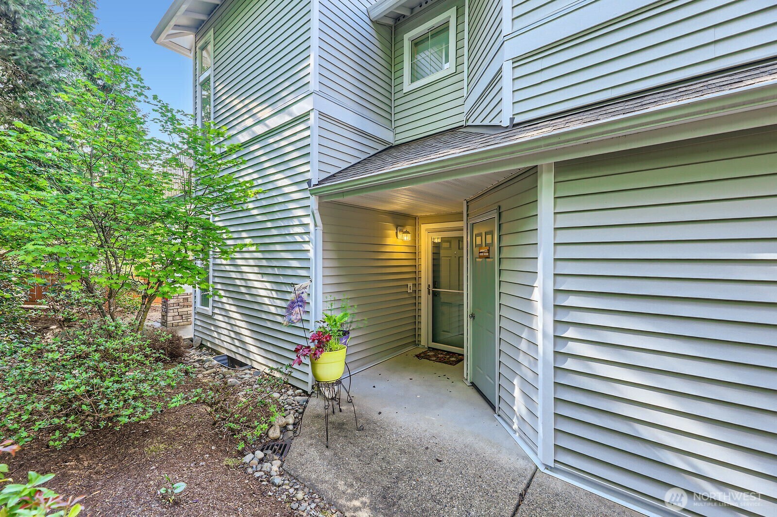 Property Photo: 14007 69th Drive SE Y1 WA 98296