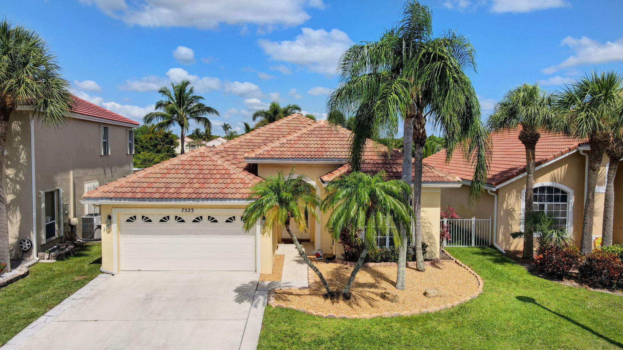 Property Photo: 7523 Oakboro Drive FL 33467