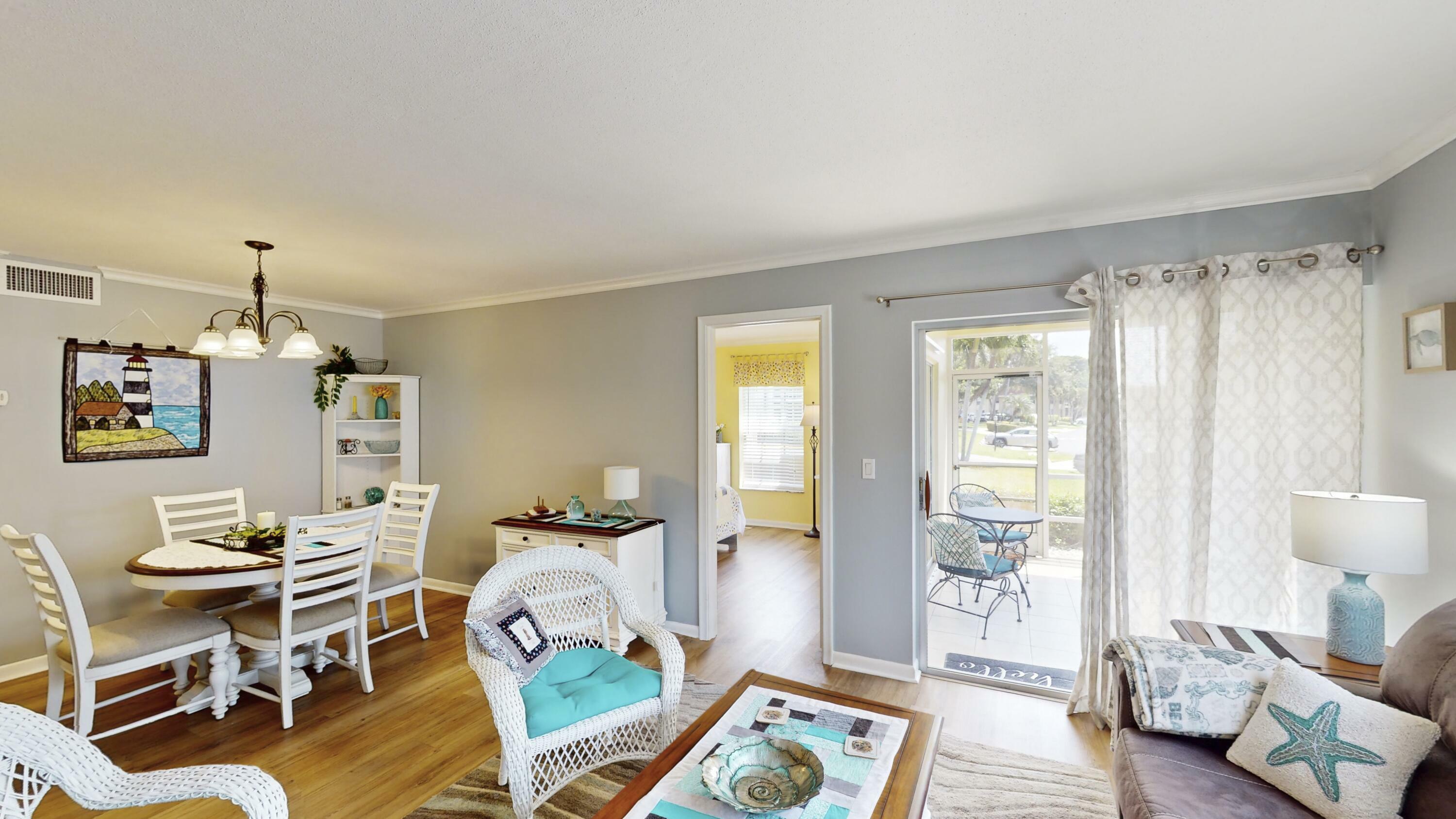 Property Photo: 5540 Tamberlane Circle 121 FL 33418