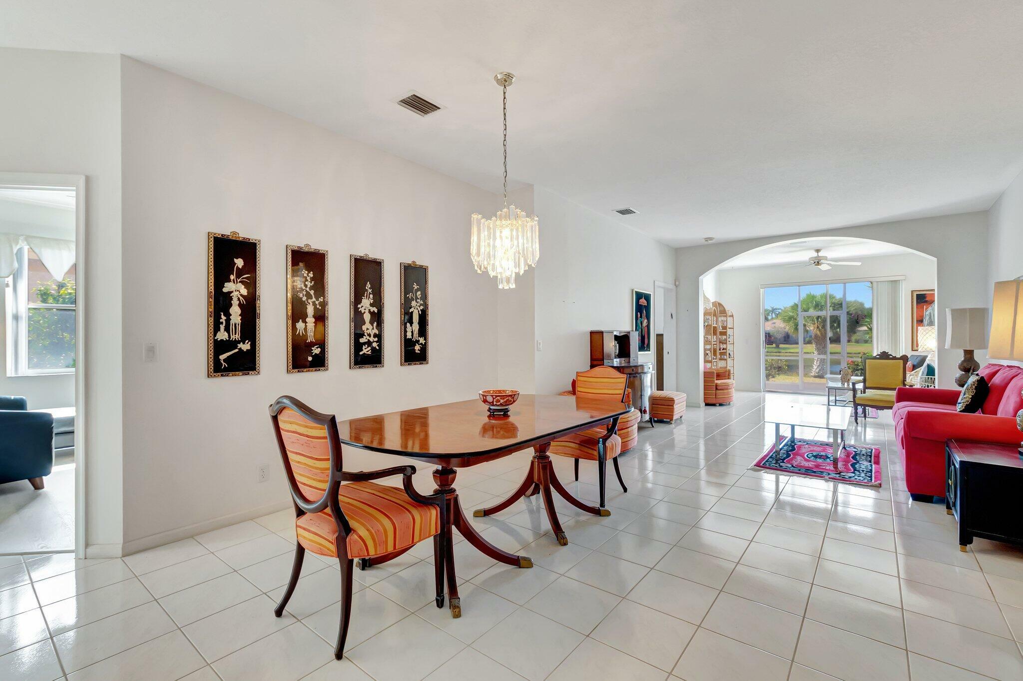 Property Photo: 9564 Crescent View Drive N FL 33437