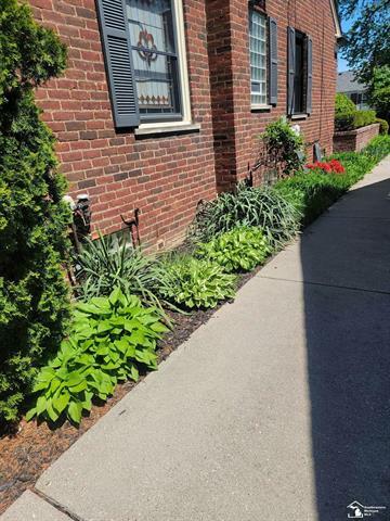 Property Photo: 330 Devonshire Street MI 48124