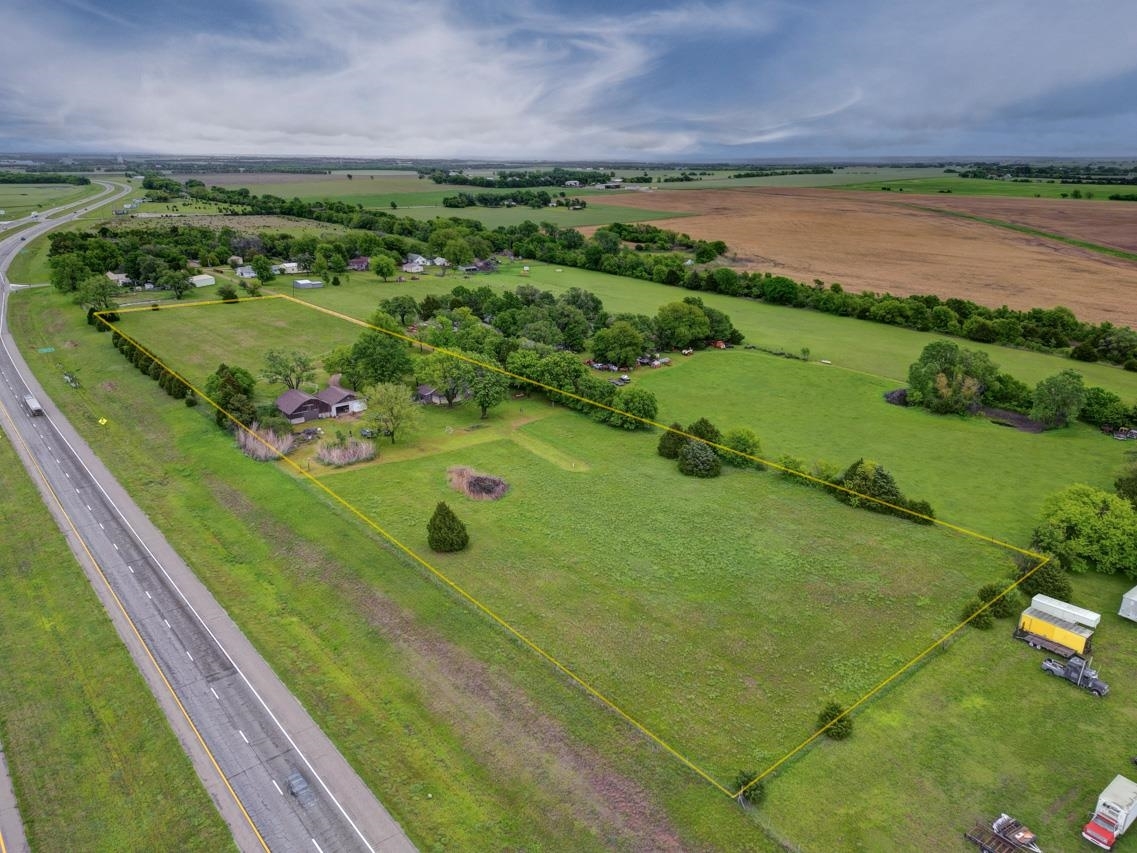 Property Photo: 25407 65th Dr KS 67005