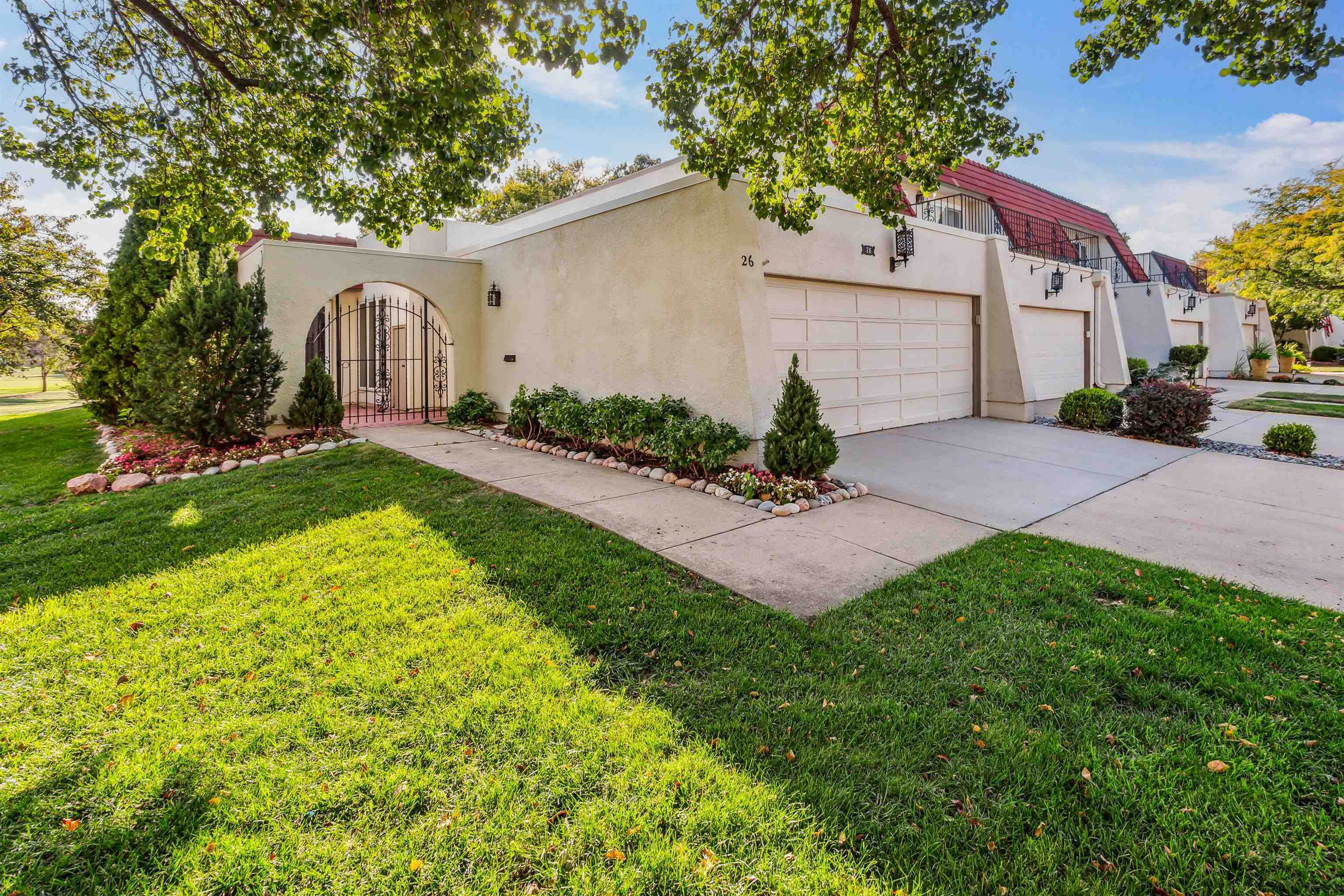 Property Photo: 26 E Via Roma KS 67230