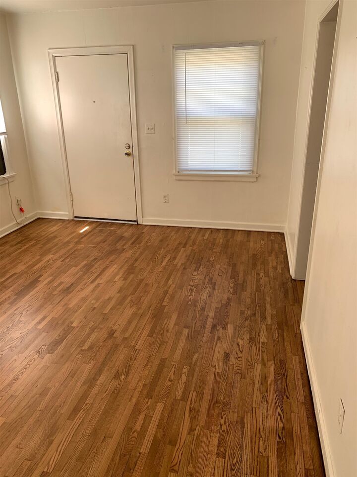 Property Photo: 2108 S Washington Ave KS 67211