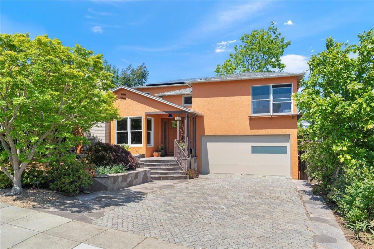 Property Photo: 734 Oregon Avenue CA 94402