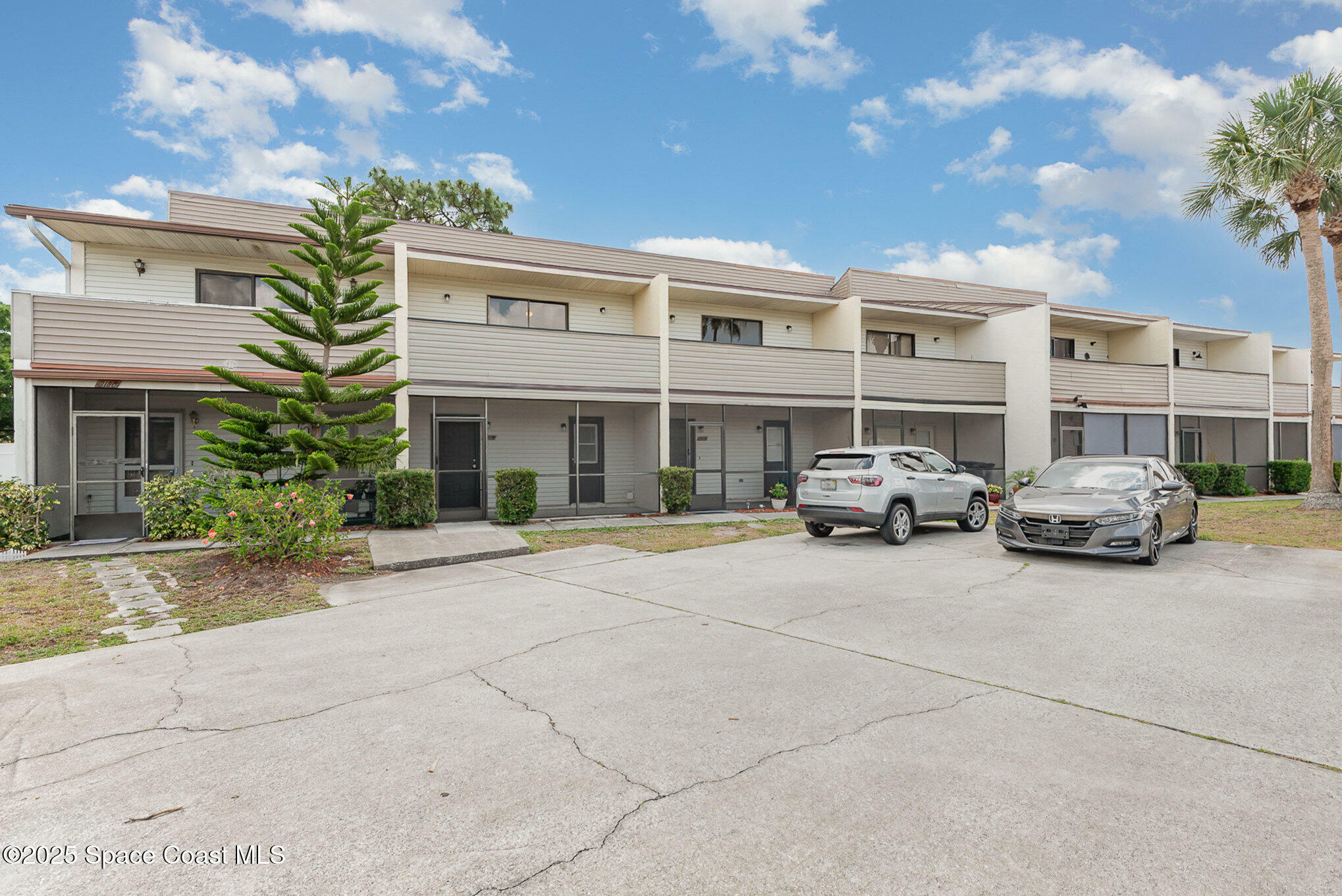 Property Photo: 3164 Finsterwald Drive FL 32780