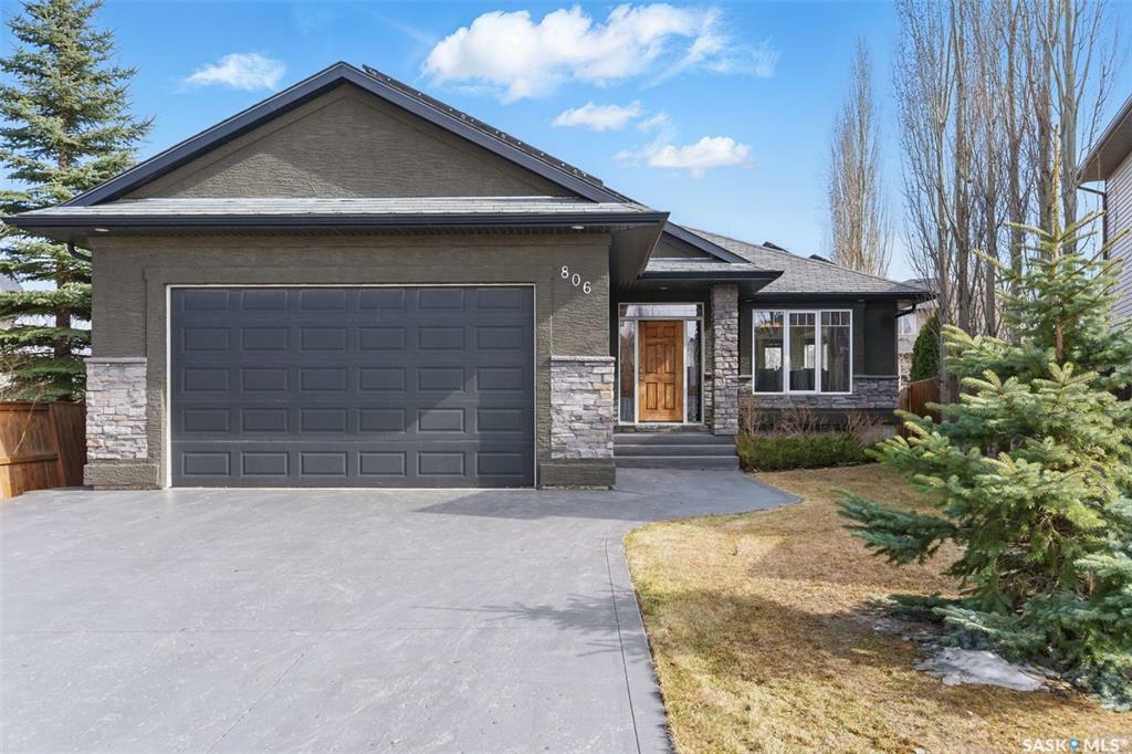Property Photo: 806 Wilkins Court SK S7W 0C8