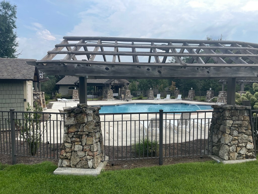 Property Photo: 11 Sunset Blvd. AL 36027