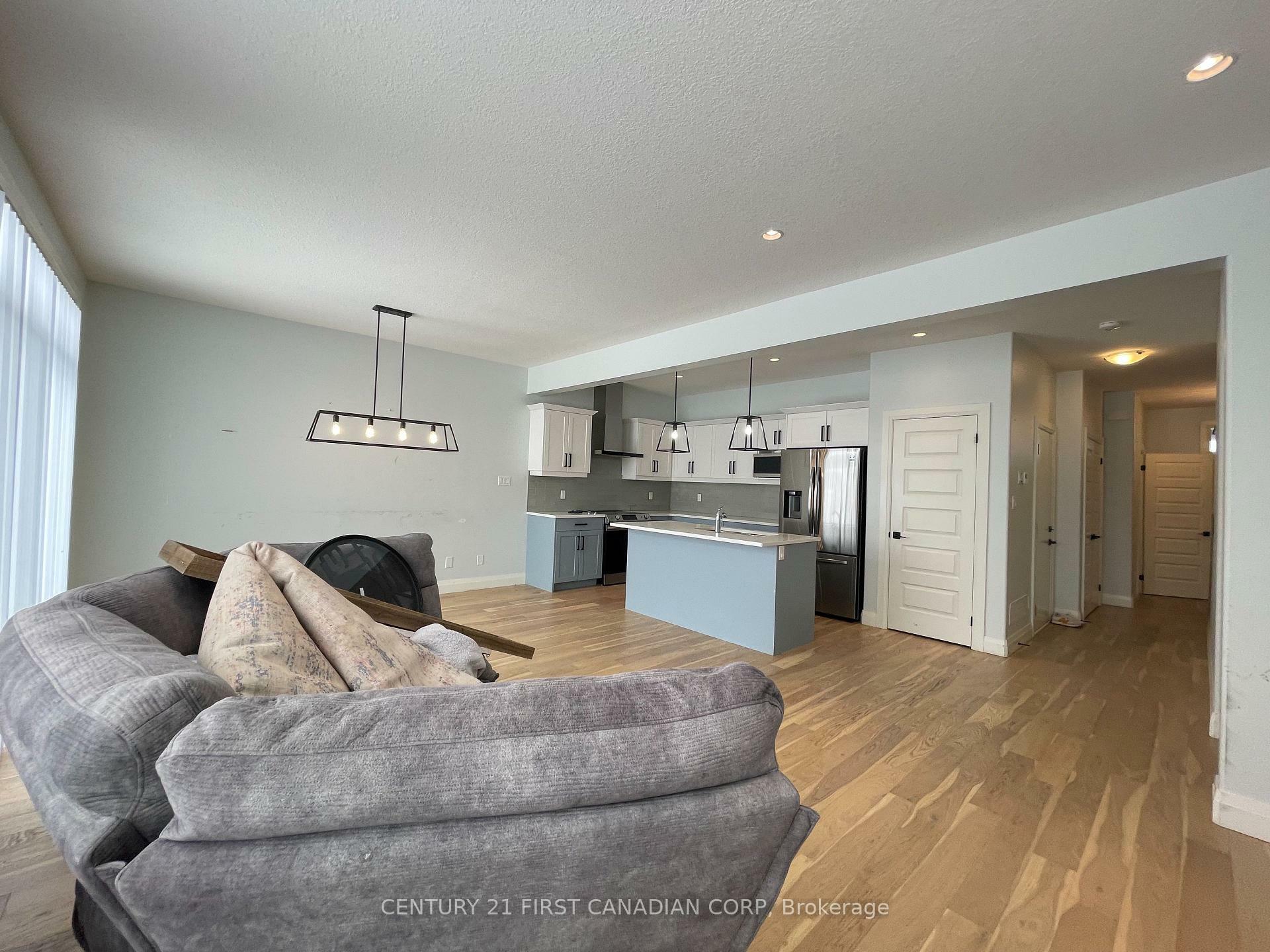 Photo de la propriété: 1067 Upperpoint Avenue ON N6K 0L1