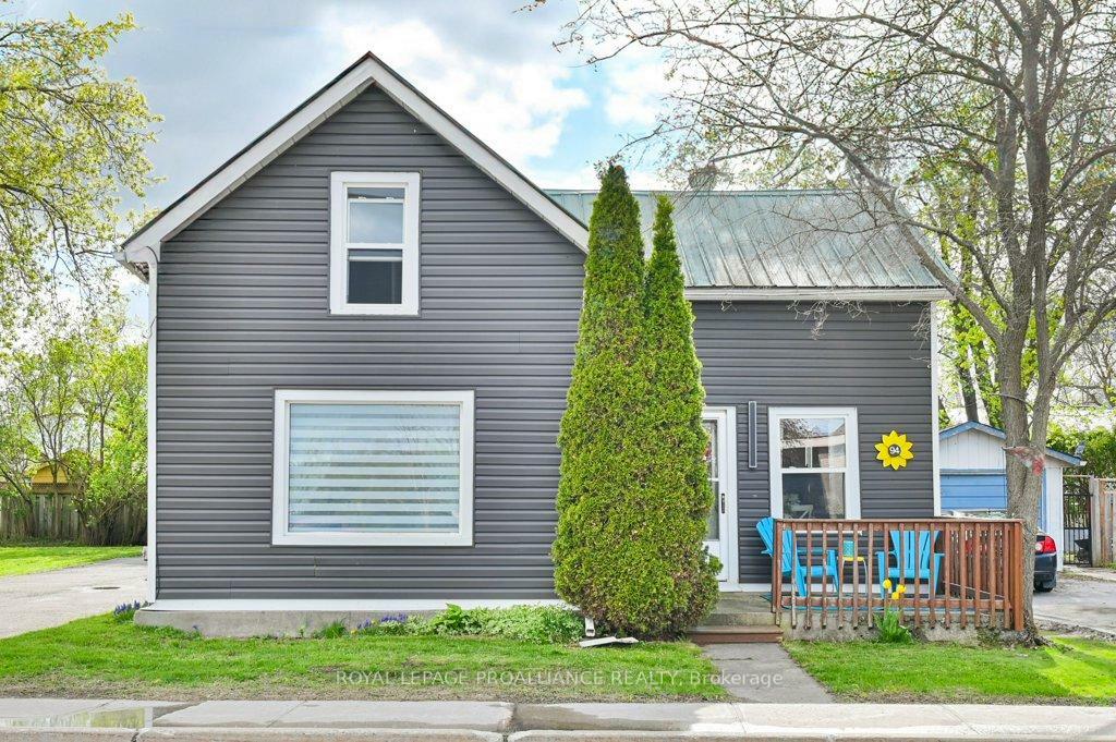 Property Photo: 94 South Trent Street ON K0K 2C0