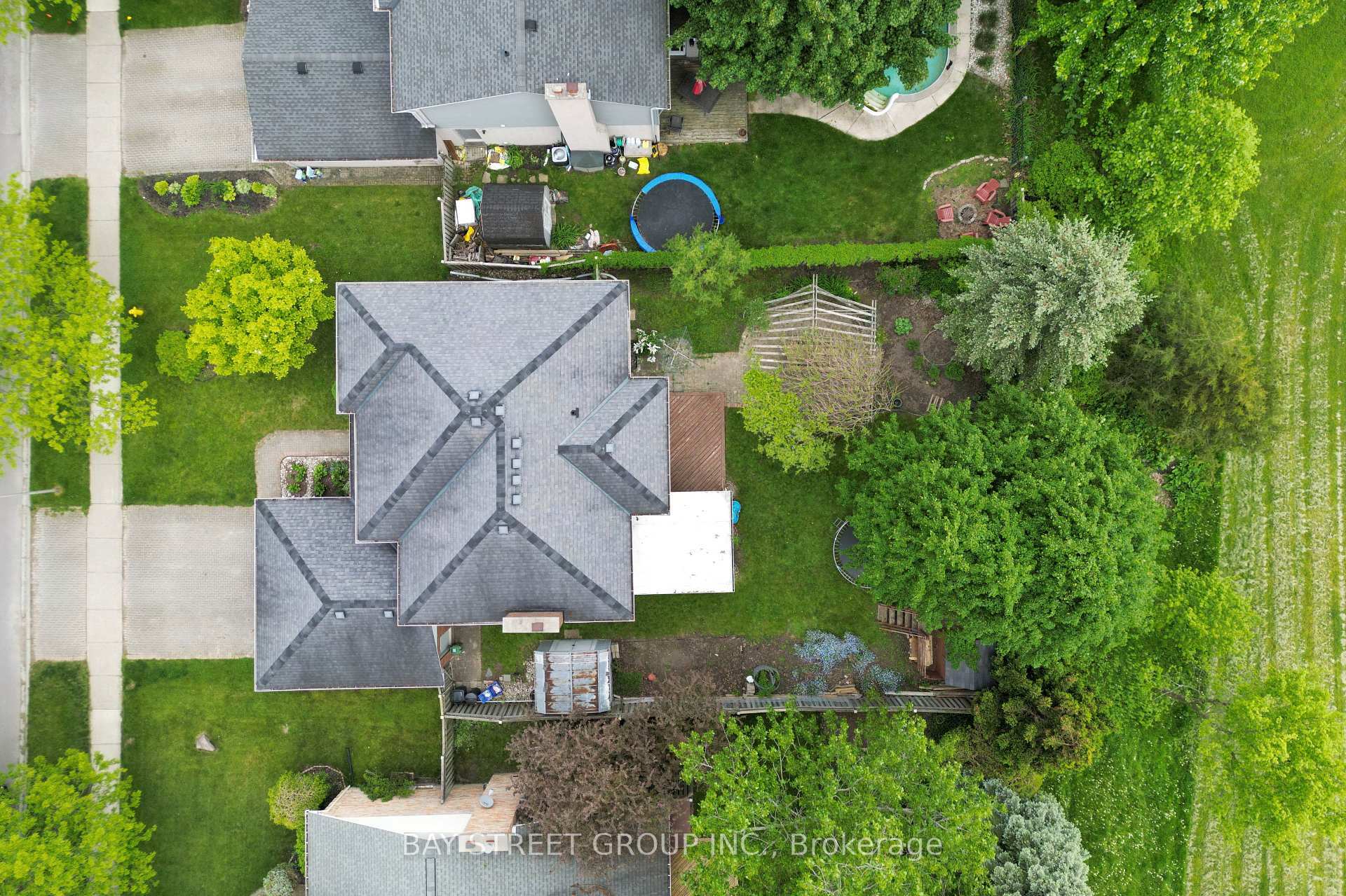 Property Photo: 33 Repton Avenue ON N5X 3G3