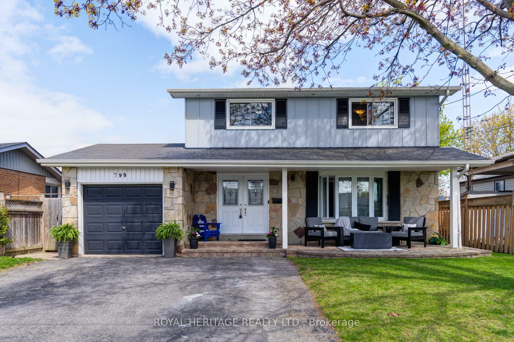 799 Oliva Street  Pickering ON L1W 2V9 photo