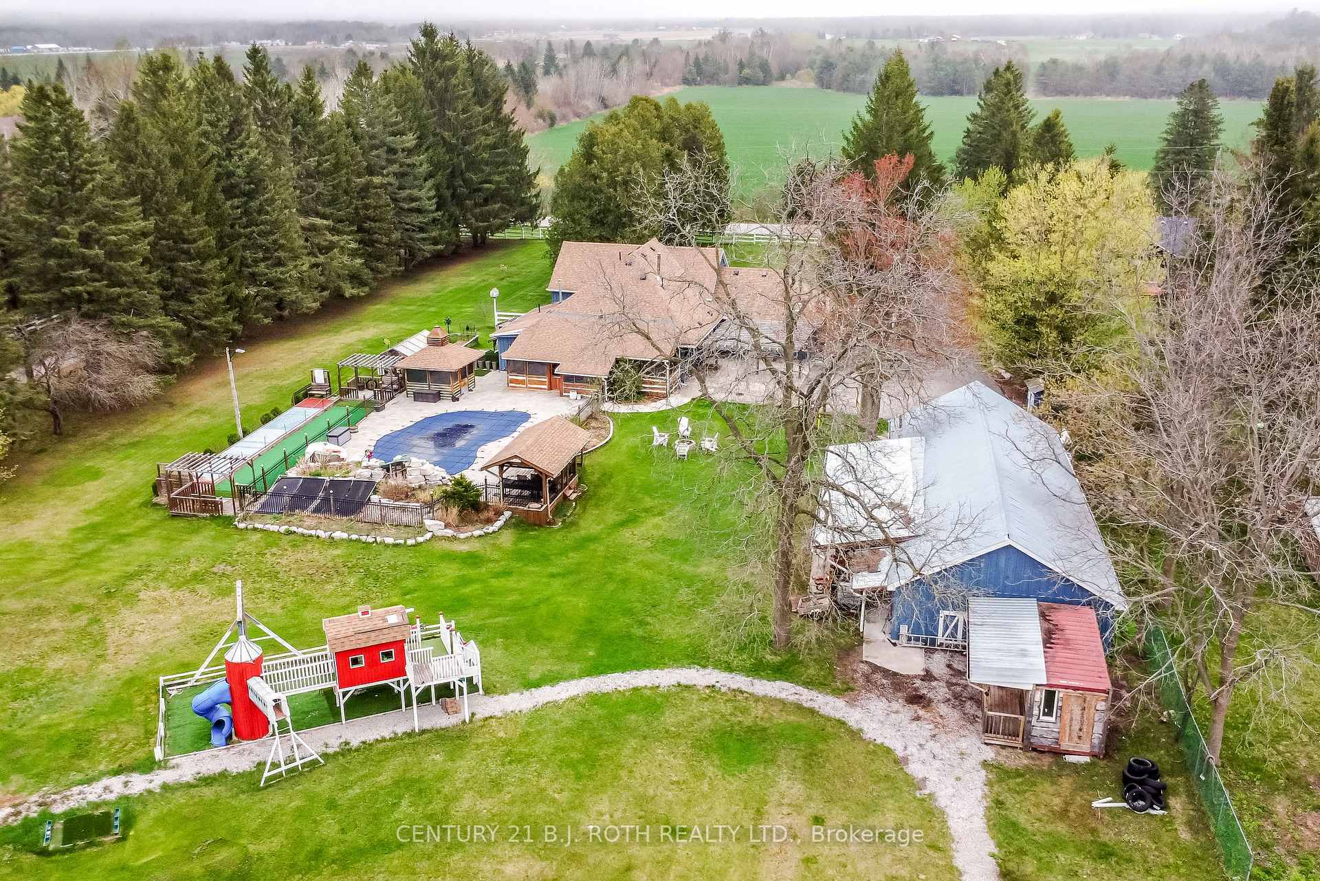 Property Photo: 8726 9th Line ON L0M 1T0