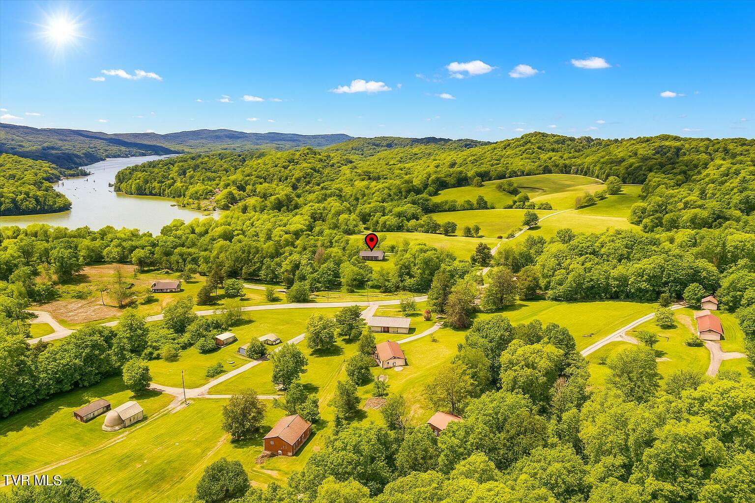 Property Photo: 107 Straight Creek Dock Road TN 37825