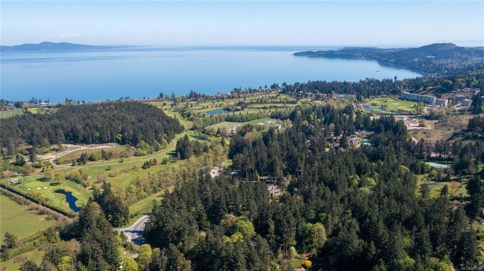 Property Photo: 851 Sayward Rd BC V8Y 1R5