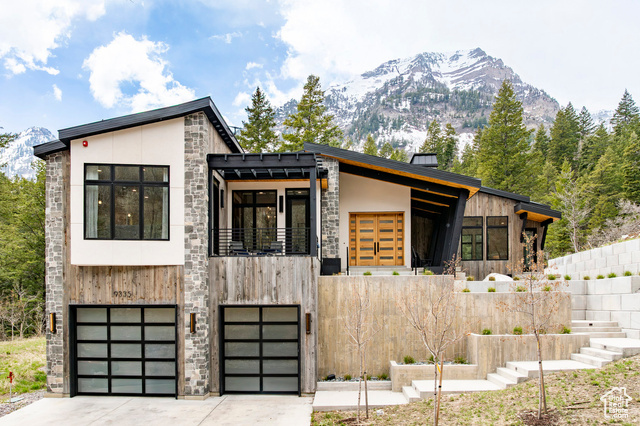 Property Photo: 9335 N Canopy Ln E UT 84604