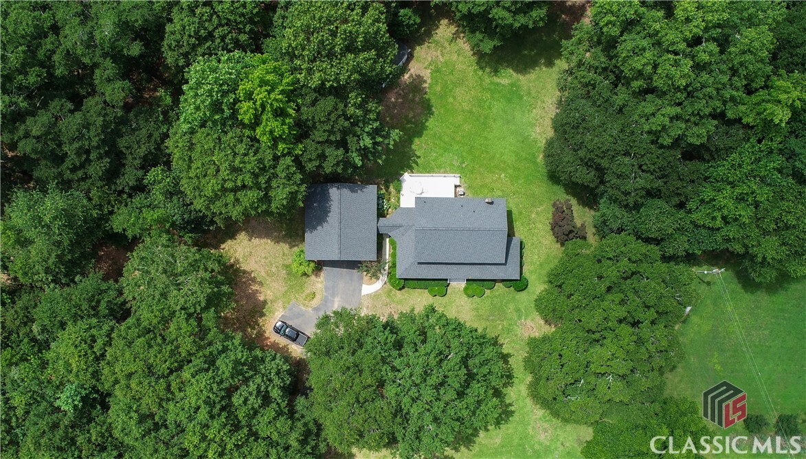 Property Photo:  1181 Pete Dickens Road  GA 30622 