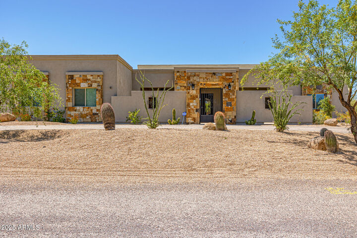 Property Photo:  5515 E Dale Lane  AZ 85331 