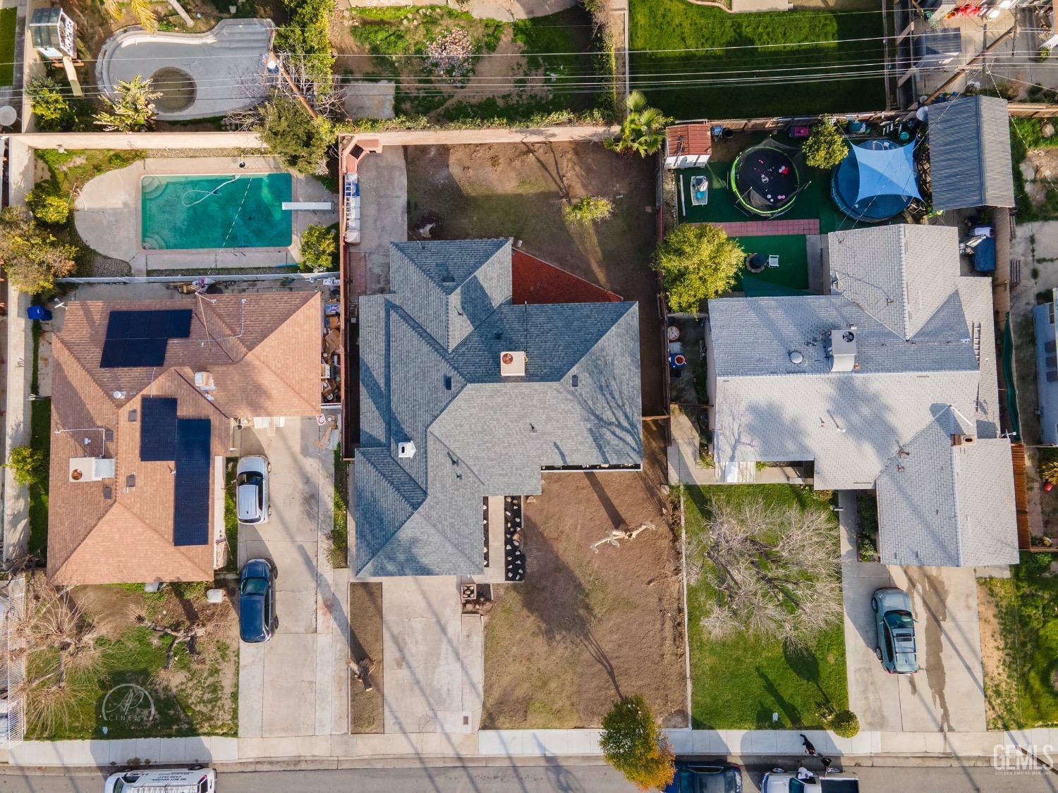 Property Photo: 1800 Hughes Lane CA 93304