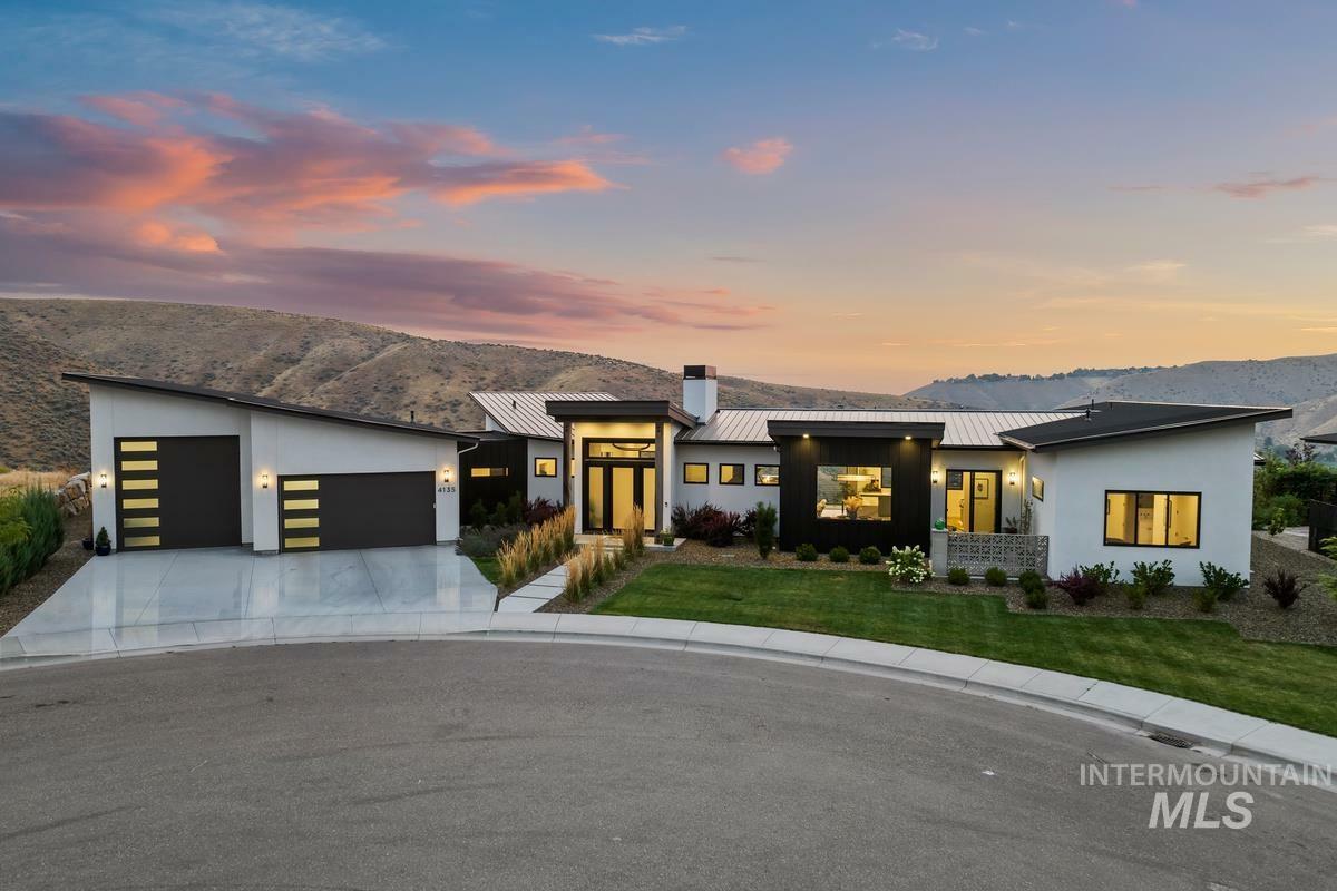 4135 N Hawkeye Pl.  Boise ID 83703 photo